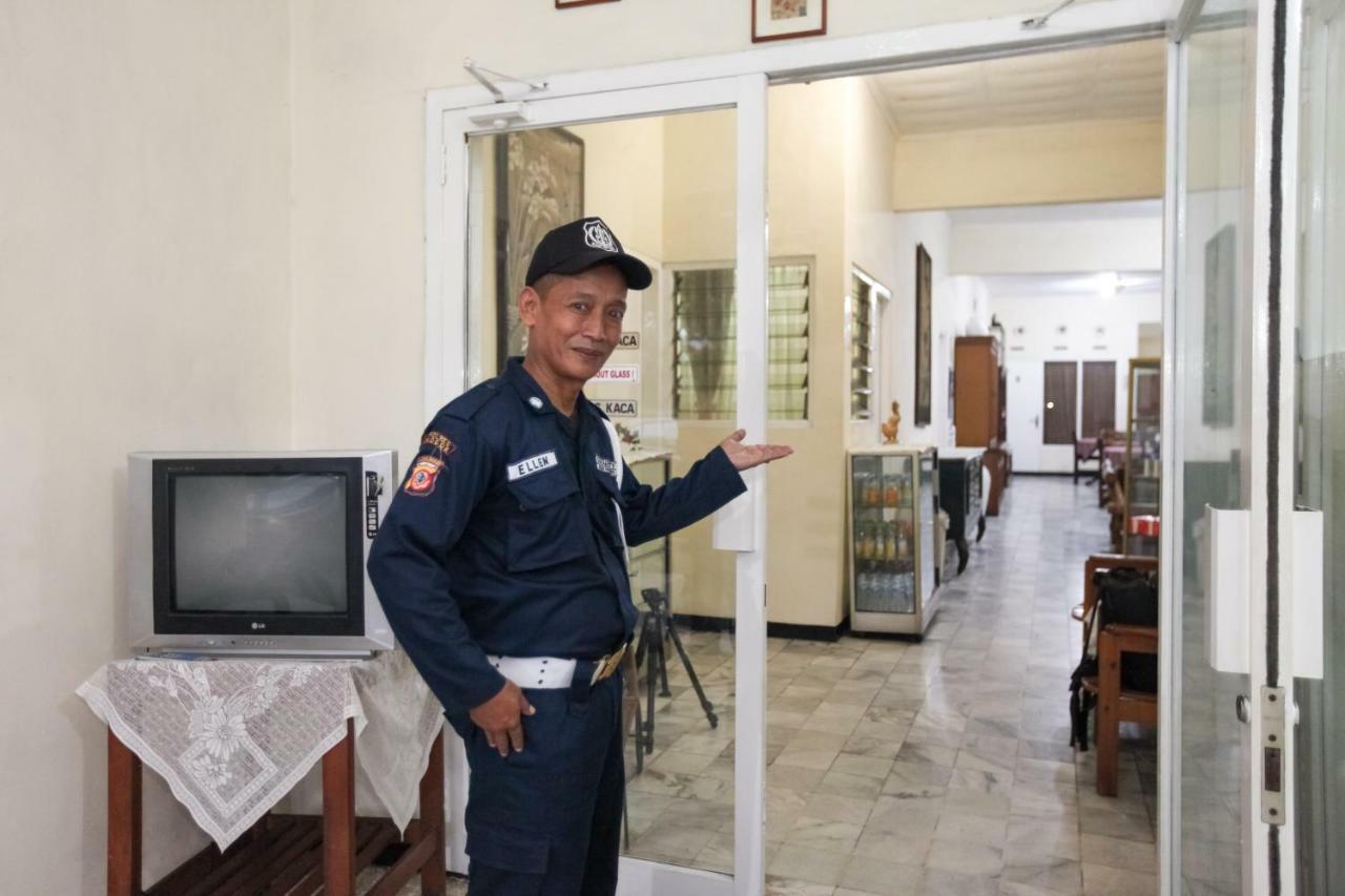 Lite Rooms Bogor Guest House Εξωτερικό φωτογραφία